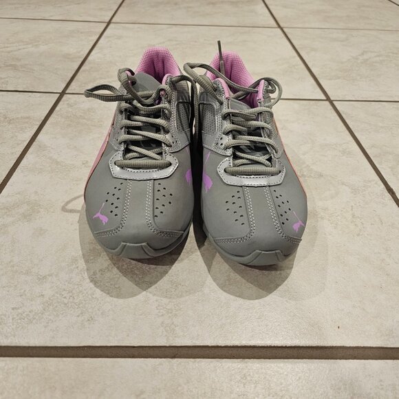 Size 7 PUMA Tazon 6 Women's Synthetic Leather Upper Gray Running Shoes Sneakers - Picture 2 of 8